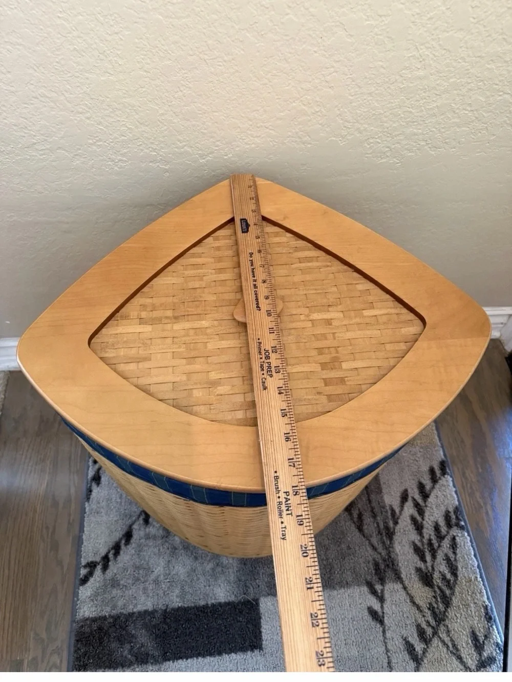 Longaberger Corner Laundry Hamper Maple Wood Lid Plastic Liner Cornflower Large